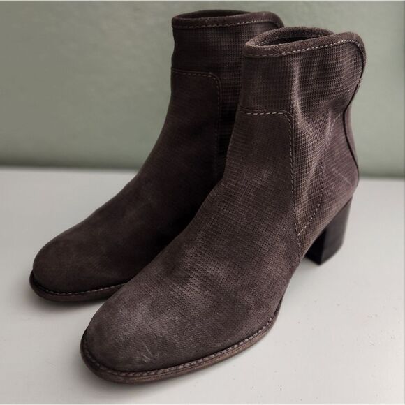 $550 AQUATALIA Taylor Textured Bootie Women's Size 7.5 - Picture 5 of 8